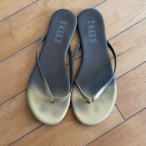 TKEES Women's Ombre Brown Gold Thong Flip Flop Sandals